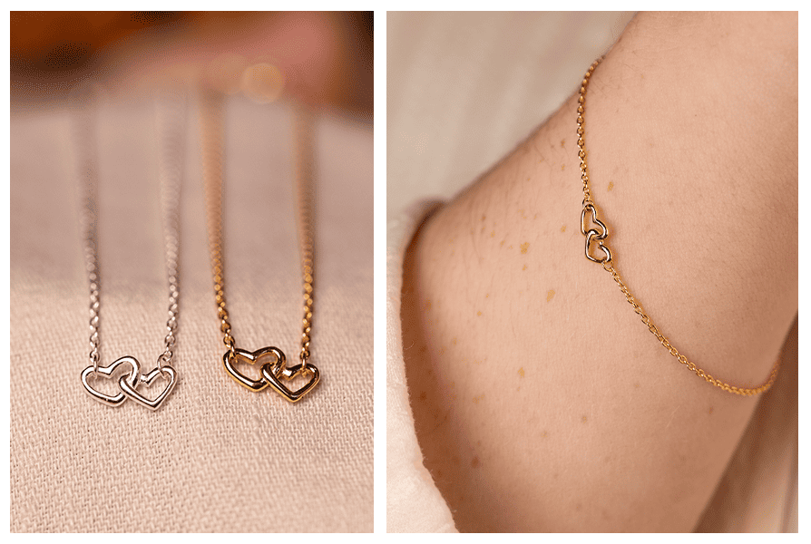 Bransoletka Złączone Serca w srebrnej i złotej wersji – delikatny łańcuszek z zawieszką dwóch serc, zdjęcie na ręce