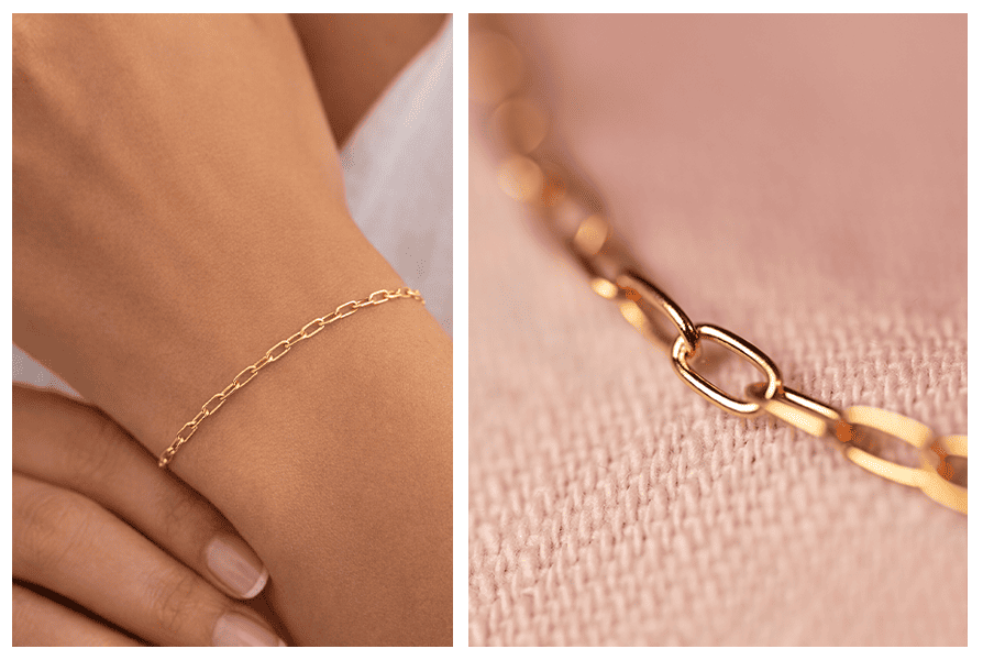 Cienka bransoletka łańcuszkowa na nadgarstku; po prawej makro na pojedyncze ogniwo łańcuszka na jasnym materiale