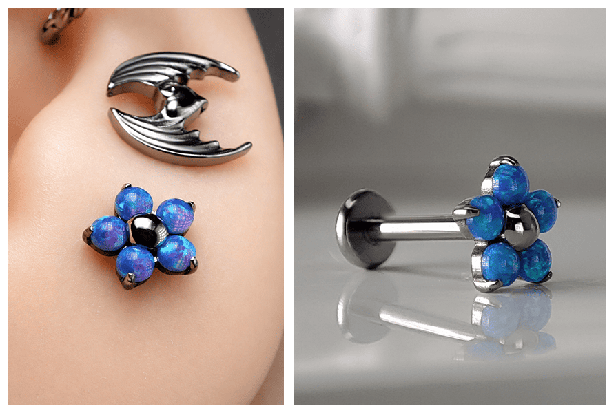 Duży kwiatek z niebieskimi opalami i ciemnym środkiem, pokazany w zbliżeniu na uchu oraz w ujęciu produktowym na jasnym tle