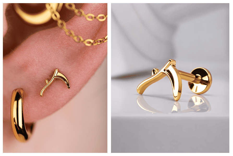 Zbliżenie labretu kosa założonego w uchu (złota nakrętka) oraz ujęcie produktu z bliska na jasnym tl